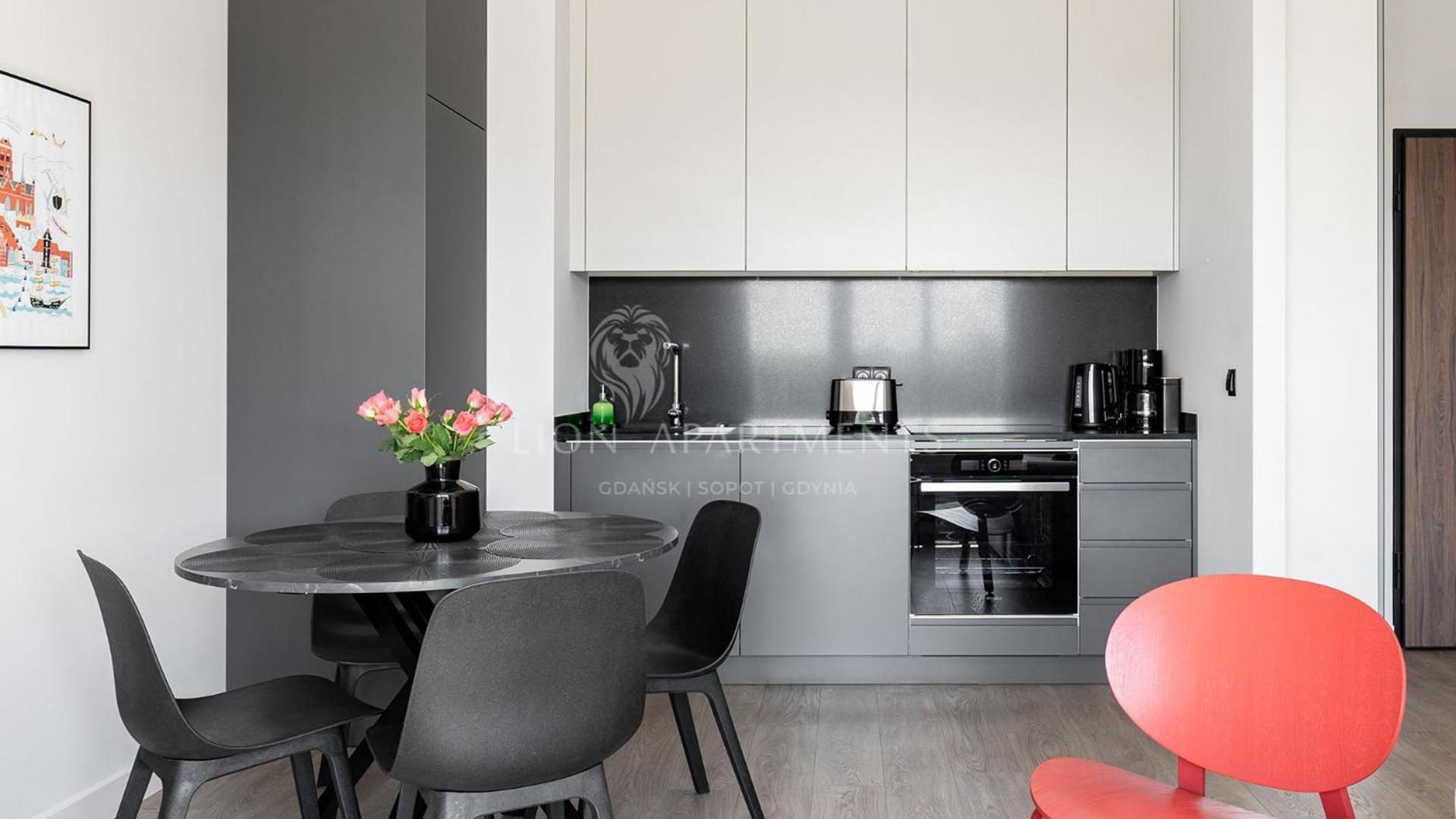 Scala City Center Apartments With Parking By Lion Apartments Гданьск Экстерьер фото