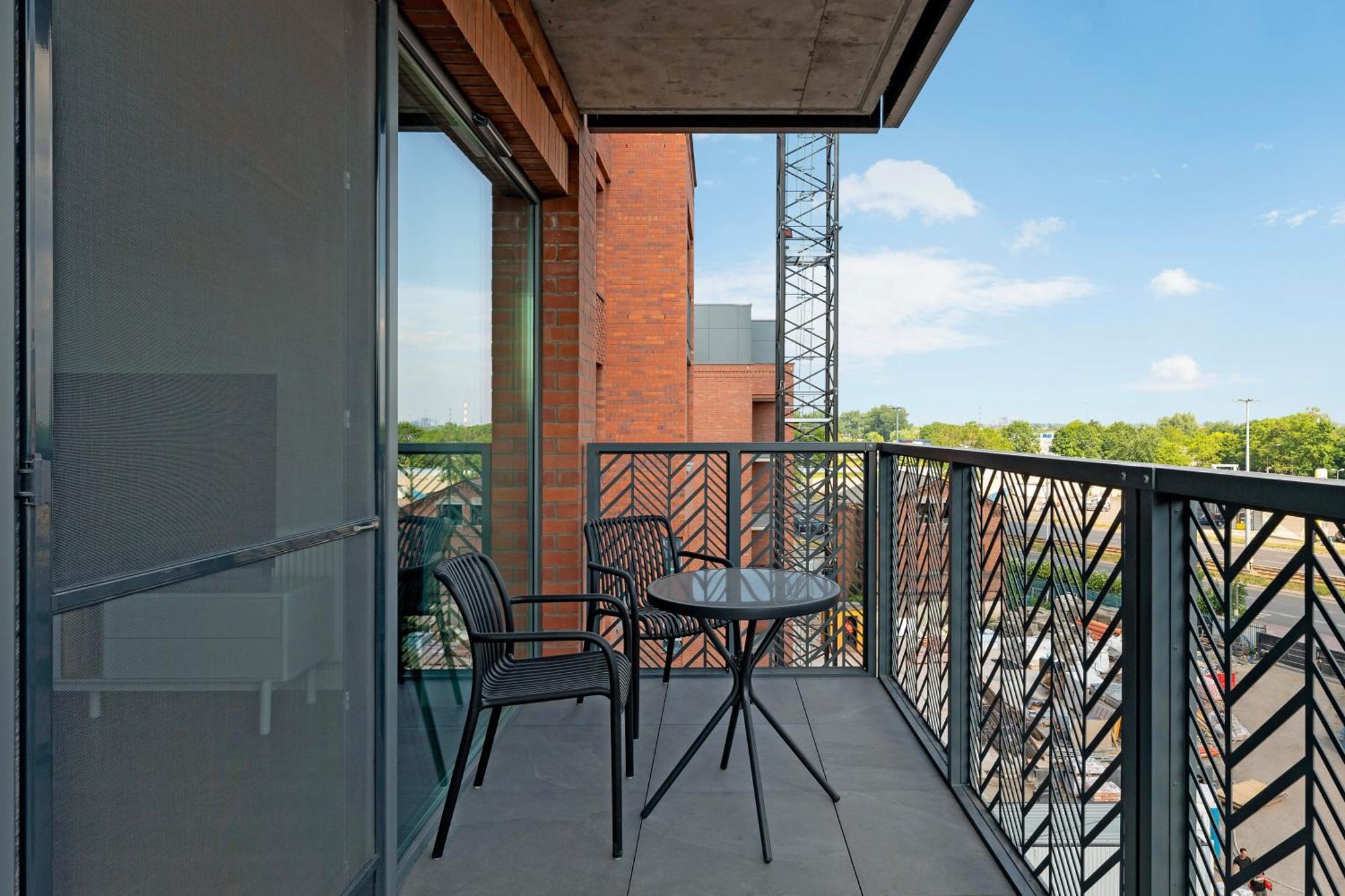 Scala City Center Apartments With Parking By Lion Apartments Гданьск Экстерьер фото