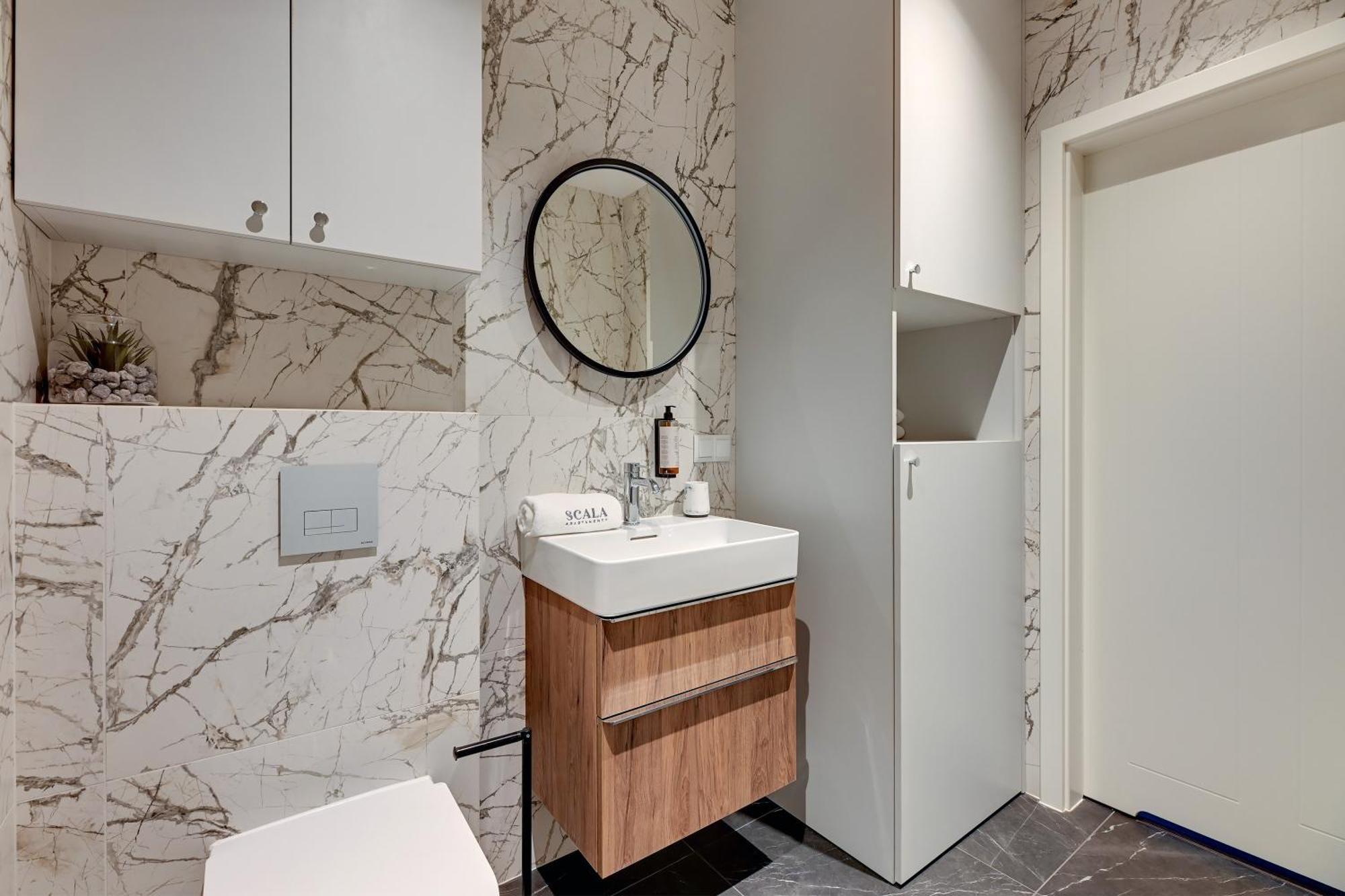 Scala City Center Apartments With Parking By Lion Apartments Гданьск Экстерьер фото