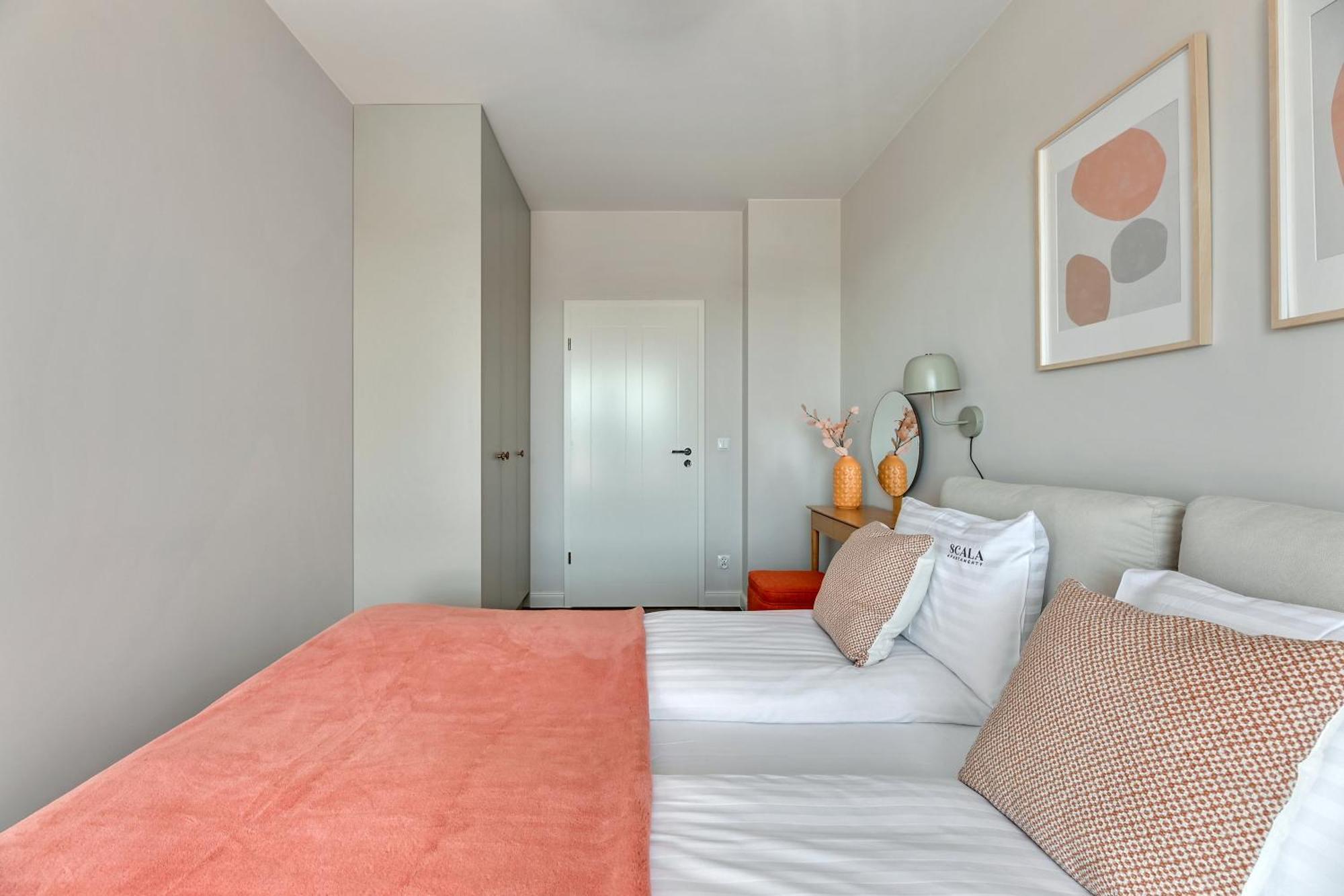 Scala City Center Apartments With Parking By Lion Apartments Гданьск Экстерьер фото