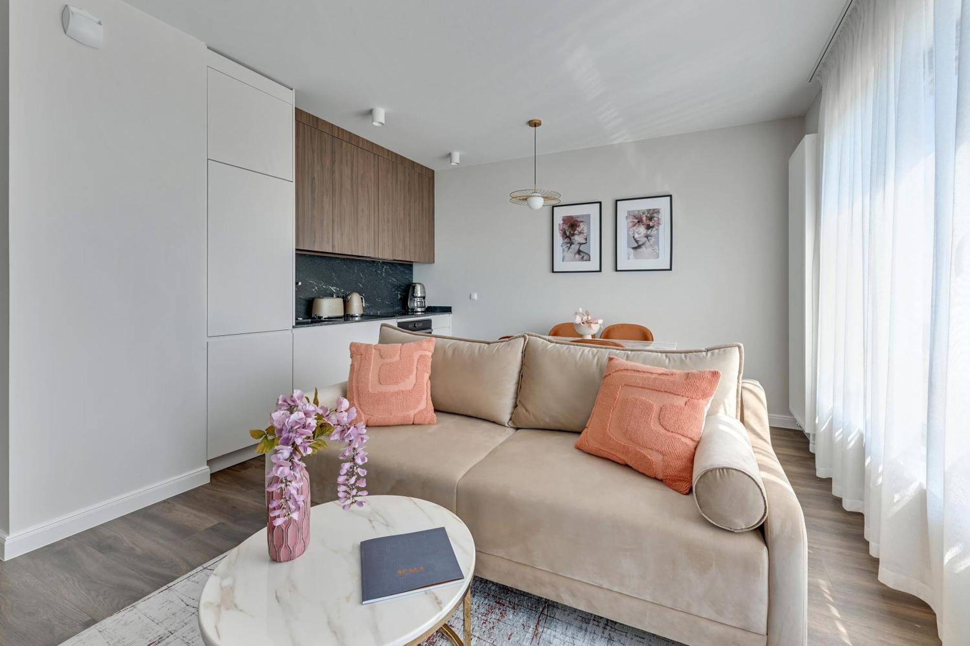 Scala City Center Apartments With Parking By Lion Apartments Гданьск Экстерьер фото