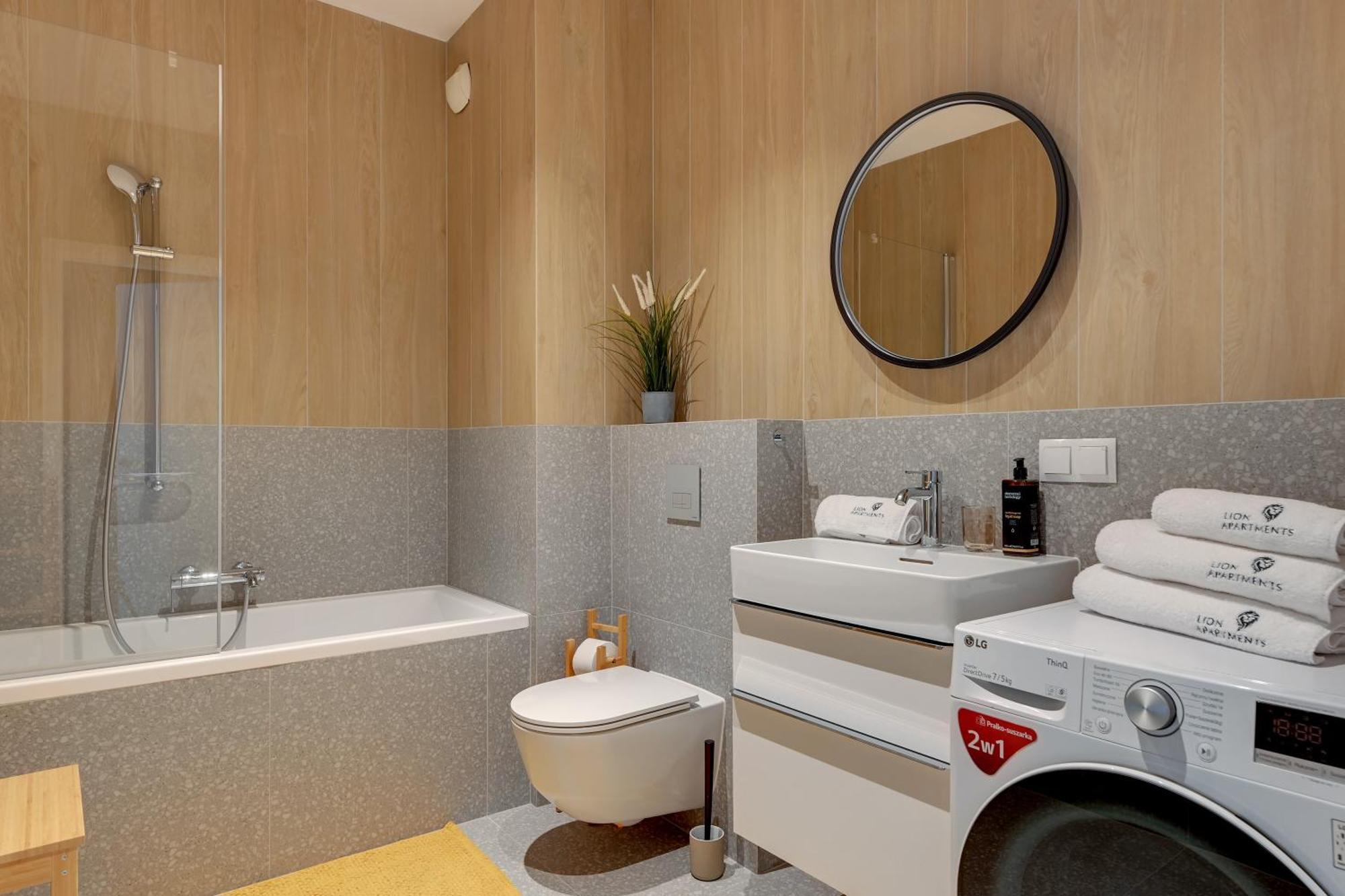 Scala City Center Apartments With Parking By Lion Apartments Гданьск Экстерьер фото